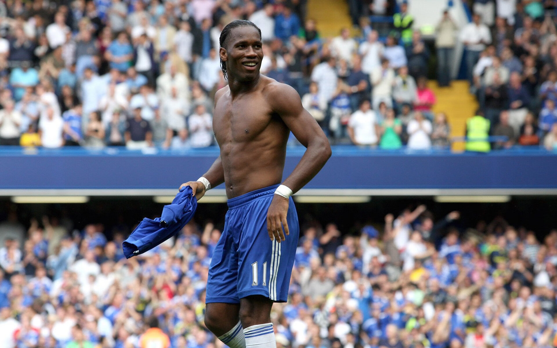 英超球员视觉追踪训练提升场上决策速度的探索，英超球员跑动距离查询